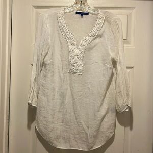 Women’s medium blouse